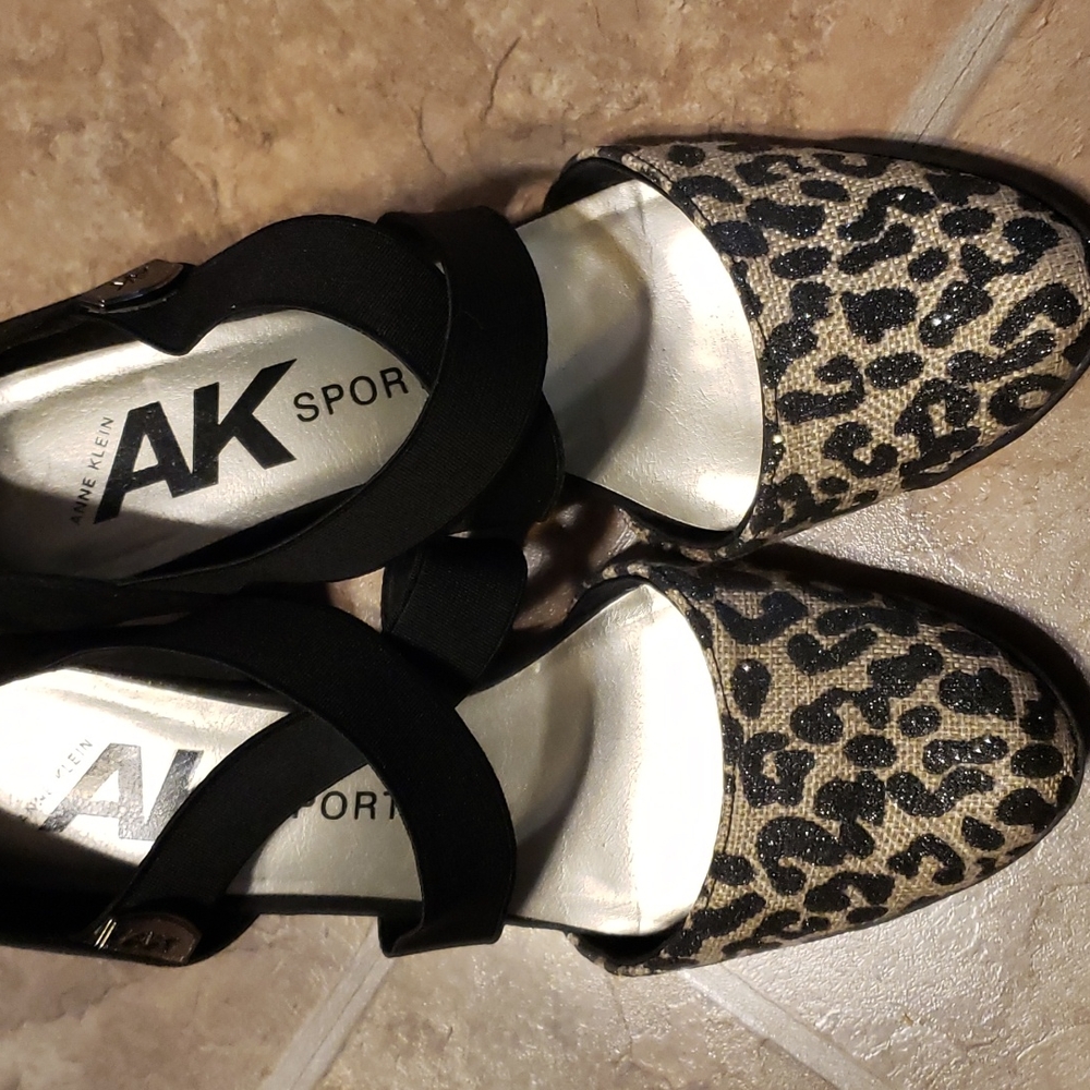 Anne Klein shoes size 8 M